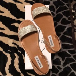 🌟 Steve Madden Flat Sparkle Sandal 🌟
